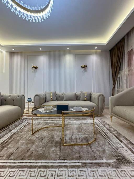 Royal Near Star Mall 3 Bedroom *